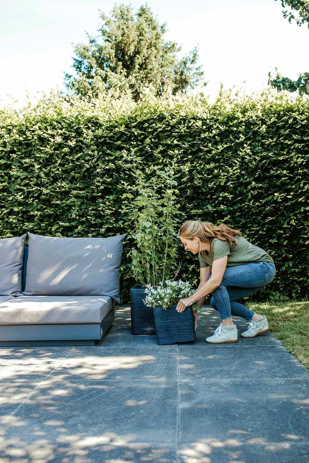 Capi Plantenbak Vierkant Nature Rib NL - L40 X B40 X H40cm - Zwart 3 Capi Plantenbak Vierkant Nature Rib NL - L40 X B40 X H40cm - Zwart - Afbeelding 3